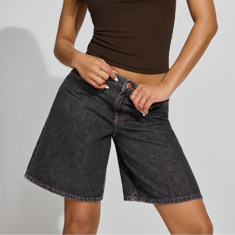 NEW GARAGE Skater Jorts in fossil gray size: 11/30